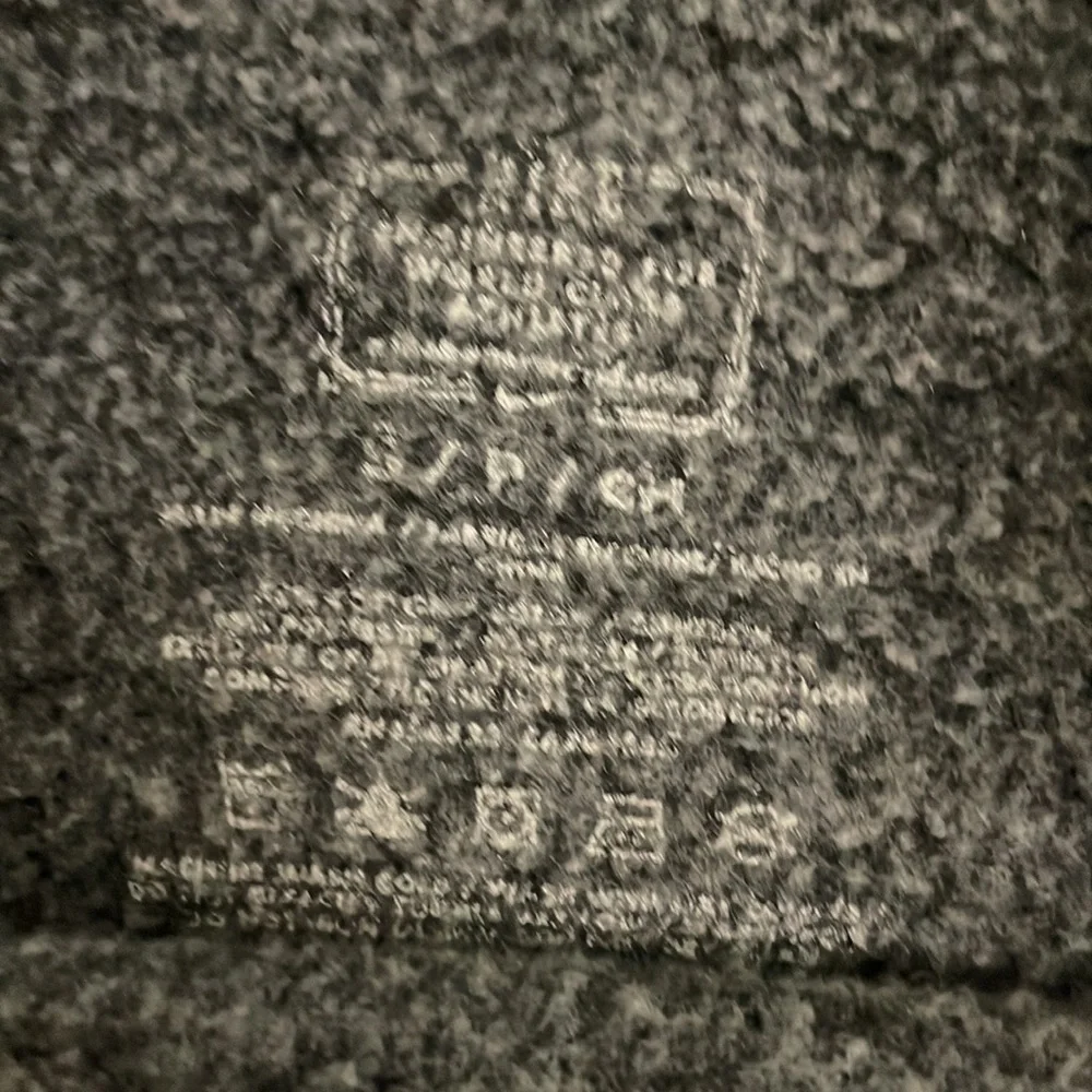 Sweatshirt - Picture 2 of 4